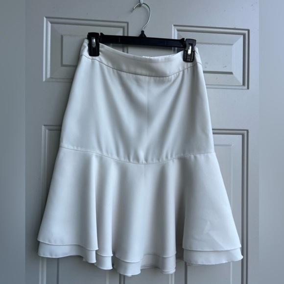 Armani Collezioni Dresses & Skirts - Armani Collezioni White Flounce Mini Skirt Italian SZ 38 (XS/S) Elegant look
